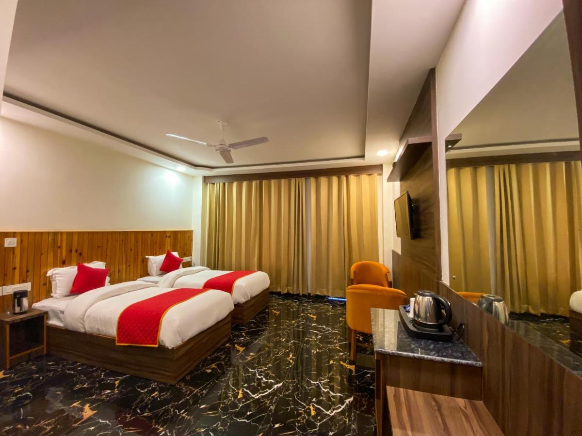 Highsky Resort Dharamshala Esterno foto